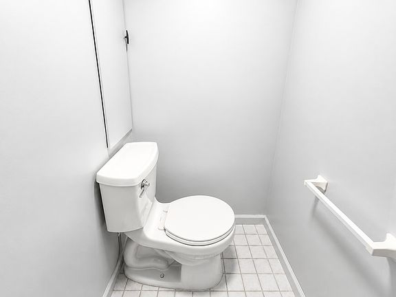 3rd image of 144 Getty Ave #A1