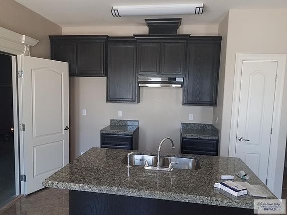 4th image of 3214 Westgate Cir E