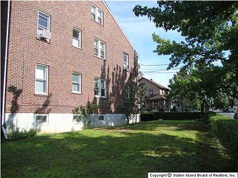 5th image of 37 Joan Pl #35