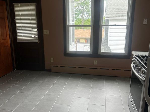 64 Kendall St #2