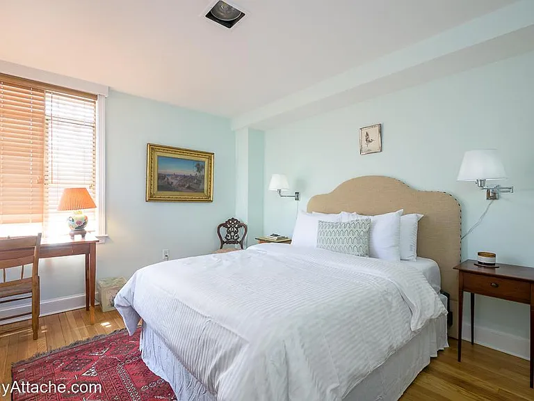 3414 Reservoir Rd NW — Photo 3