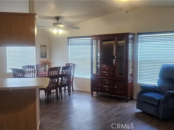 4 Oxford Way, Northridge, CA 91324