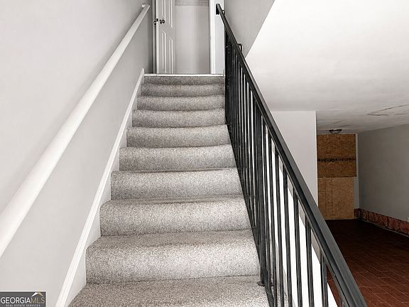 3rd image of 1660 Stanton Rd SW APT 4B