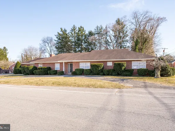 1001 North St, Martinsburg, WV 25401