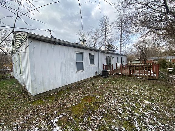 4th image of 4511 N Kenmore Rd