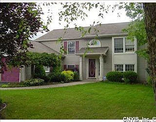 5th image of 9514 N Woodlawn Dr