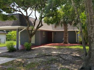 921 Columbia Ave, Saint Cloud, FL 34769