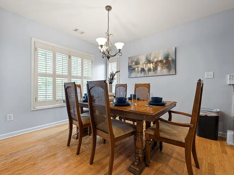 3613 Southland Dr NE #A — Photo 16