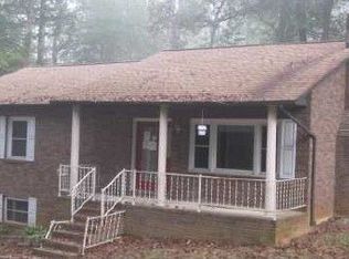 189 Timberlane Dr, Etowah, NC 28729