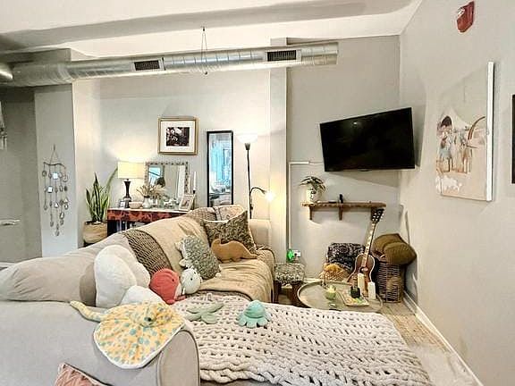 5th image of 119 W Susquehanna Ave #2210