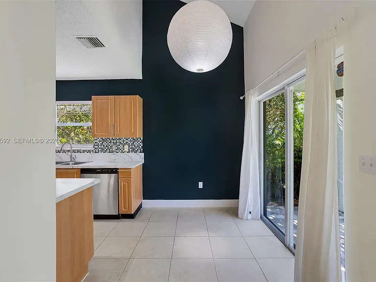 9820 NW 24th Ct — Photo 23