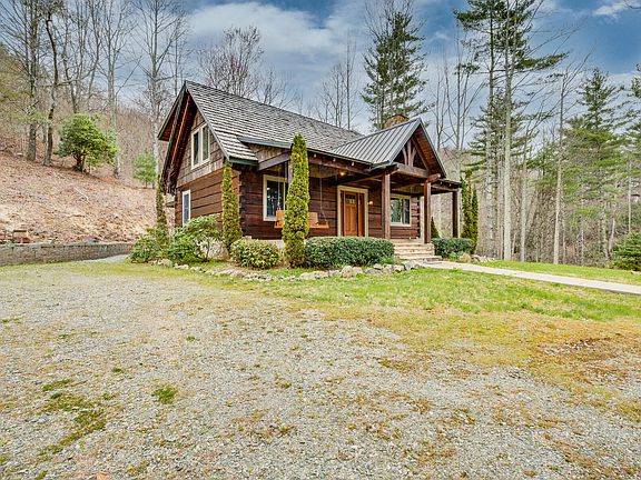 4th image of 708 Heartwood Ln