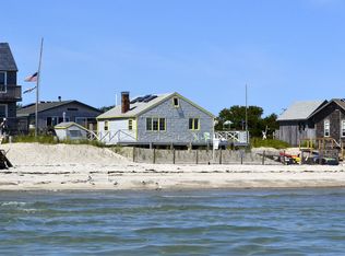 39 Saquish Bch, Plymouth, MA 02360