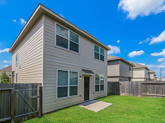 5th image of 18514 Paddys Creek Trl