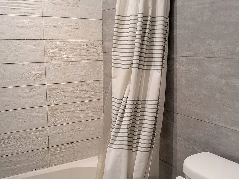 758 Willoughby Ave #3 — Photo 11