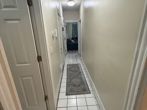 4th image of 190 L St APT 1