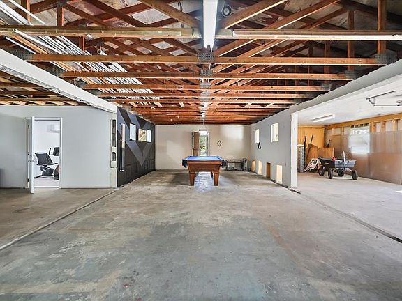 2nd image of 20963 E Colonial Dr