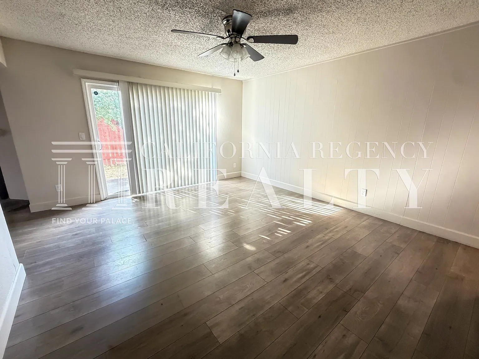 2 bed, 1095 sqft, $2,085 — Photo 3