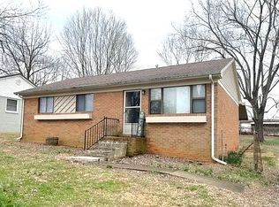 313 Wayside Dr, Hopkinsville, KY 42240