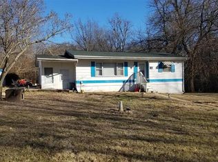 379 N Holly St, Shipman, IL 62685