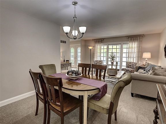 3rd image of 4575 Thicket Dr