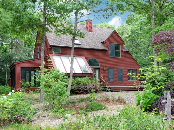 47 Whippoorwill Circle, Mashpee, MA 02649