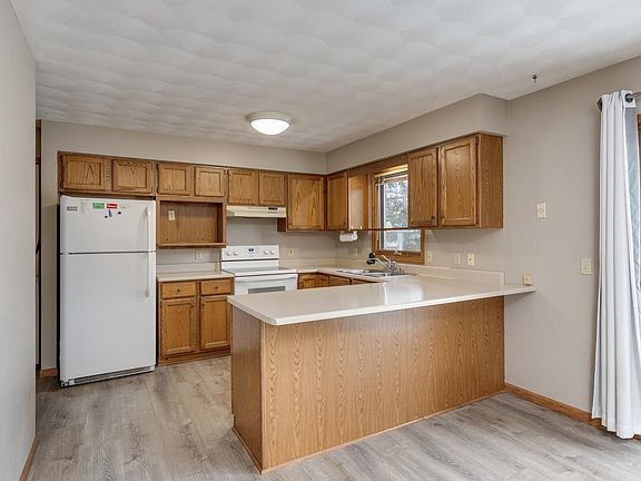 5th image of 4003 Saratoga Dr