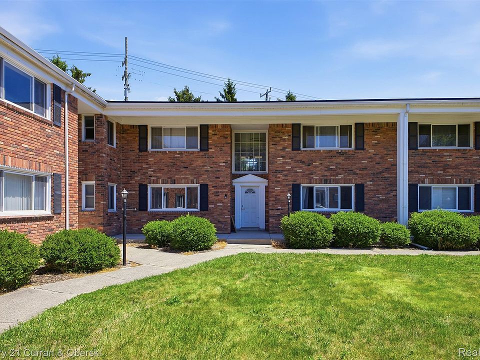 1st image of 31831 Grand River Ave Unit 85