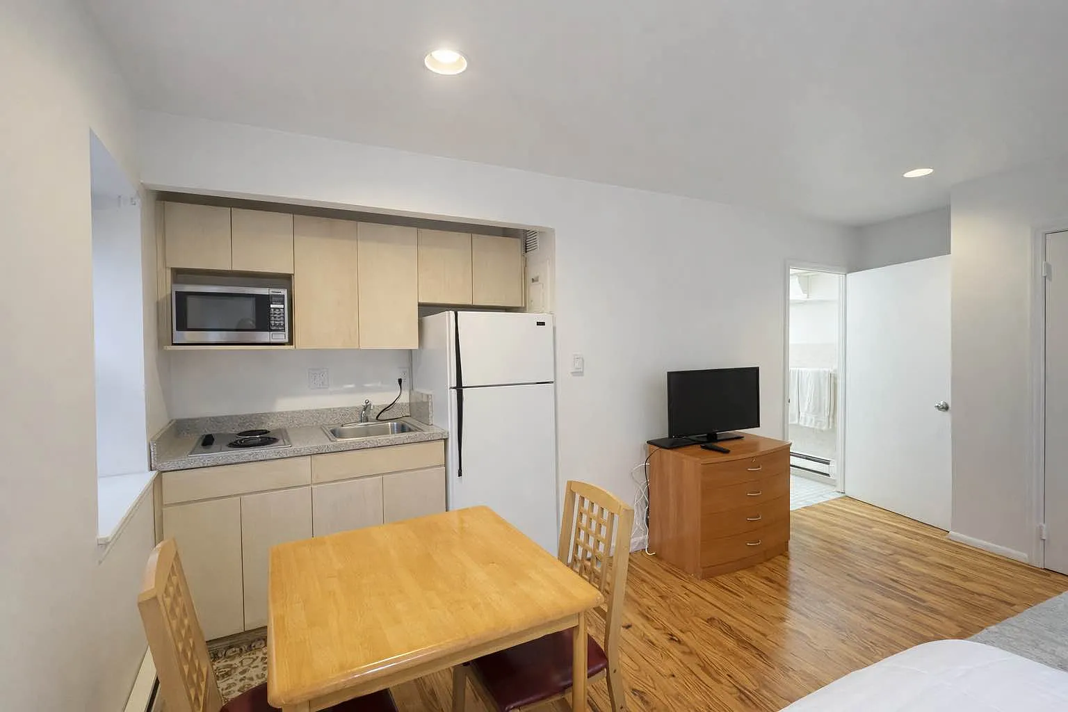 348 East 49th Street — Photo 3