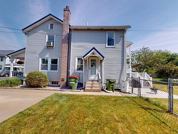 3rd image of 934 Franklin St