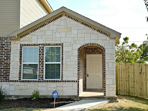 2nd image of 10220 Pondwood Dr