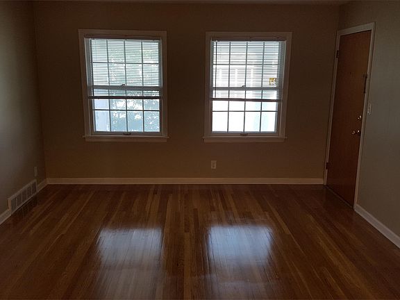 5th image of 1938 Gardiner Ln APT 4