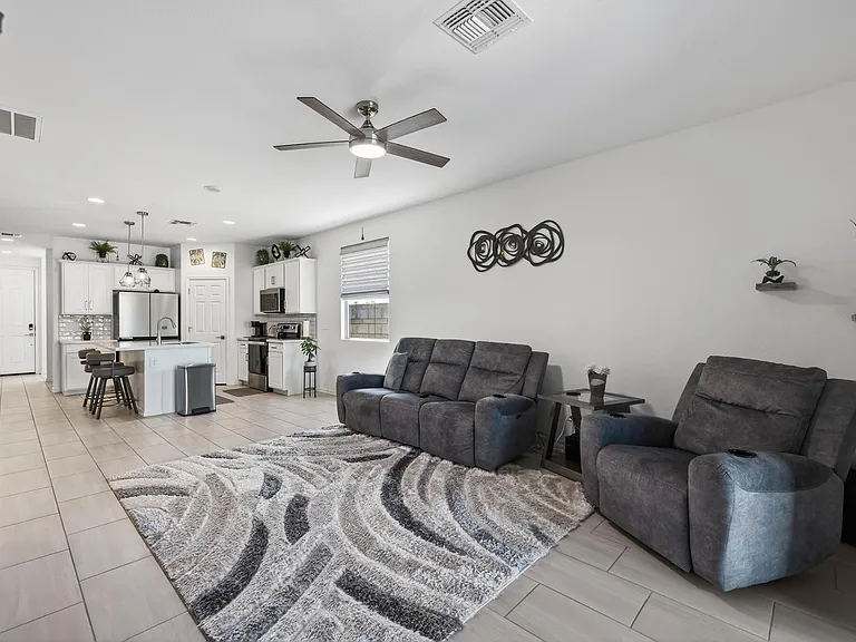 36354 W San Clemente Ave — Photo 4