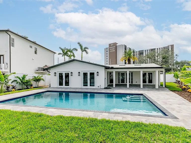 10350 Paradise Blvd — Photo 35