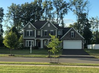 252 Forest Glen Dr, Hilton, NY 14468