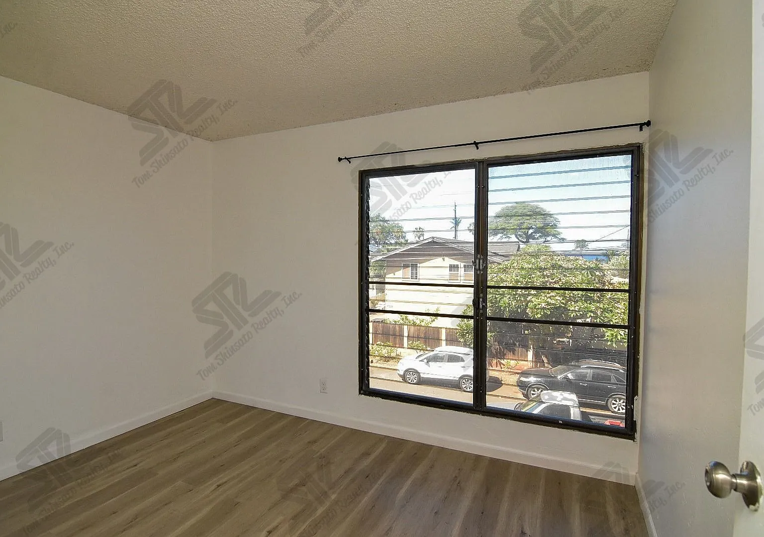 2 Bedrooms | 1 Bathroom | 1 Parking in Waianae!! — Photo 3