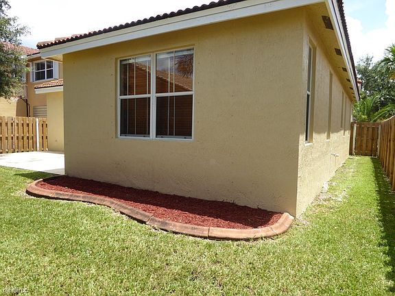 2a29c5ba-5b93-46e6-9a36-1e37d387426b-w_1500-h_1000