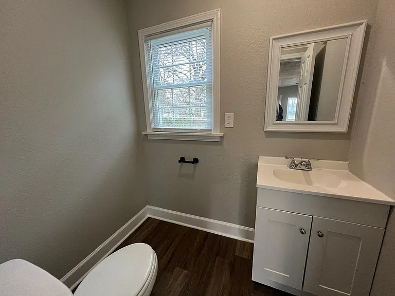 1590 Dallas St — Photo 3