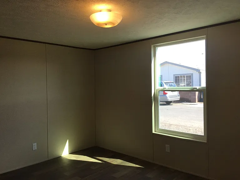2149 Hermosa Dr — Photo 11
