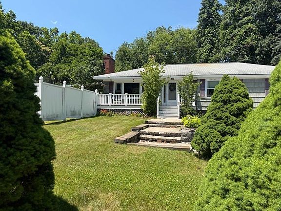 2nd image of 3 Lincoln Drive