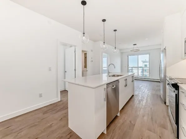 63 E Corner Glen Cres NE #2107, Calgary, AB T3N 2R7