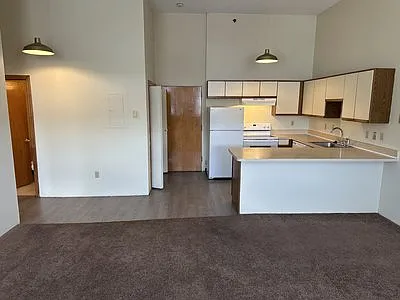 10 Willow St #4 — Photo 4