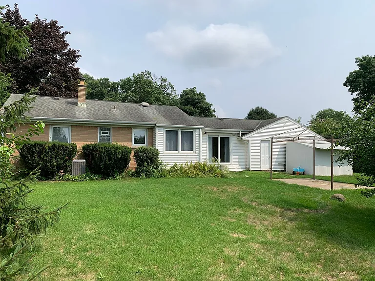 14865 Pershing Dr — Photo 28