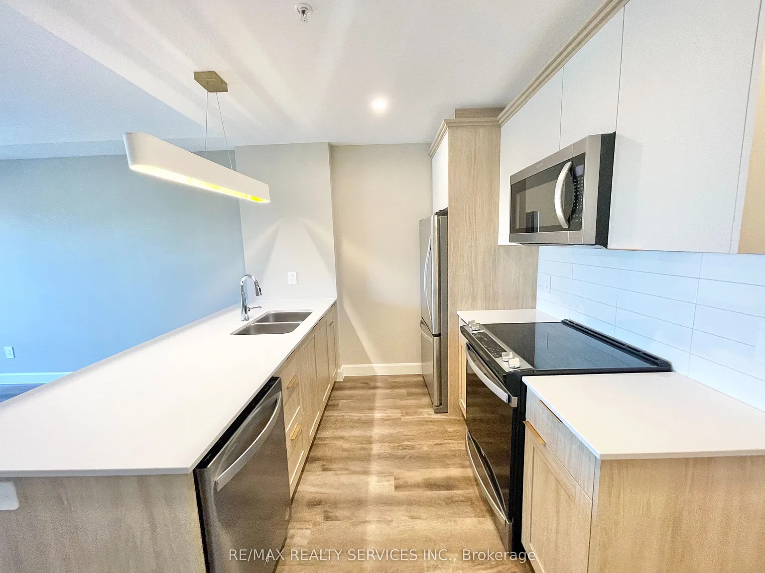 1 bed, $2,100 — Photo 2