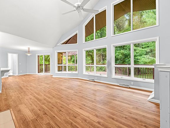 3rd image of 12766 Minges Rd S