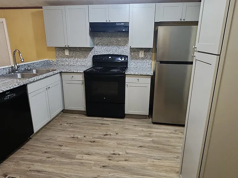 23744 Walker South Rd — Photo 13