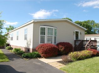 9896 Limehouse Dr, Clarence, NY 14031