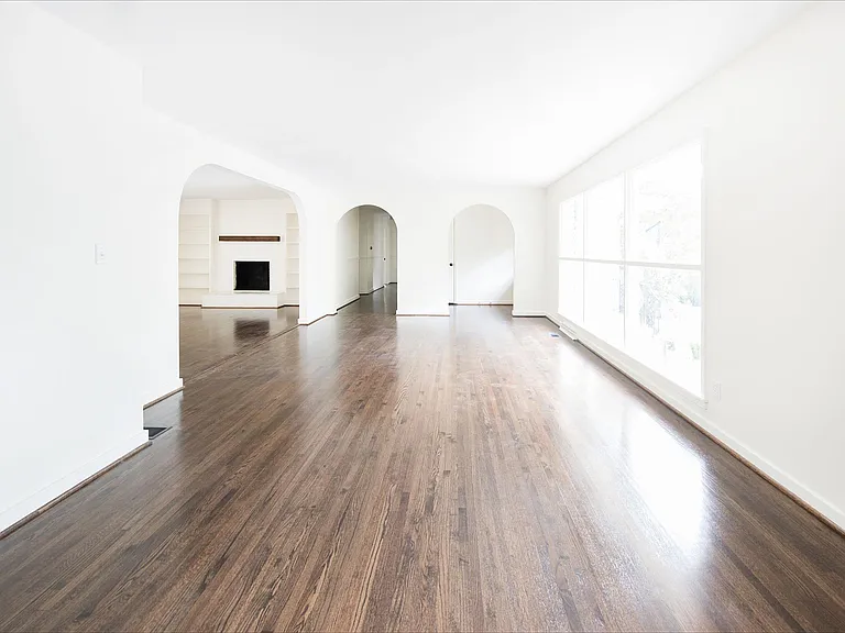 2733 Southview Dr — Photo 8