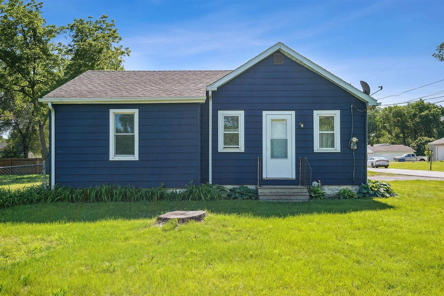 402 Bishop Ave photo 1