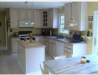 4th image of 3015 White Pine Dr